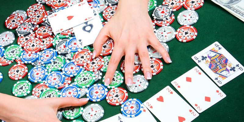 Cách chơi poker giúp bảo toàn vốn là lập sẵn kế hoạch tài chính